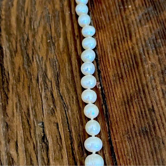 Authentic Freshwater Pearl Necklace - Picture 4 of 5